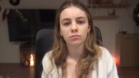 AriaCreazy online show from 12.28.24