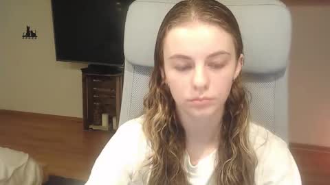 AriaCreazy online show from 10.14.25