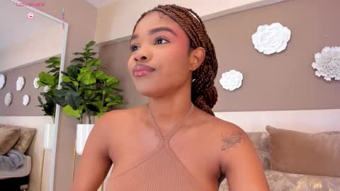 Aria Foster online show from 11.28.25