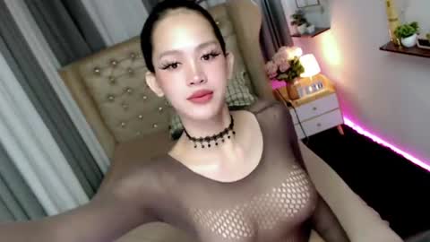 Snapshot of ariahooper chatting on 06.15.26 Christine JorgensenChristmas wish breasts implants online show from 06.15.26