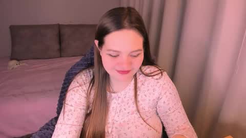 Snapshot of arialane_ chatting on 10.23.25 Aria online show from 10.23.25