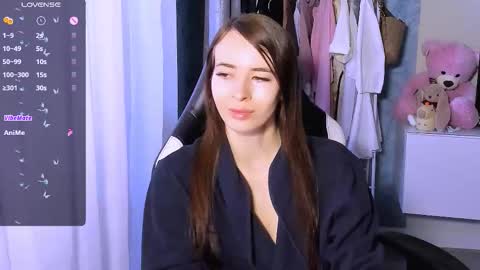 Snapshot of ariamill chatting on 09.22.25 Ari online show from 09.22.25