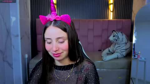 ariana18_b online show from 04.14.26