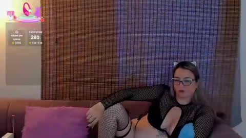 Ariana Cruz online show from 11.06.25