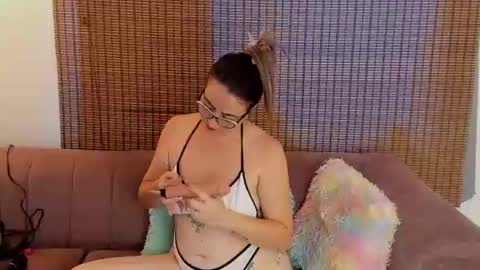 Snapshot of ariana_cross_ chatting on 06.24.26 Ariana Cruz online show from 06.24.26