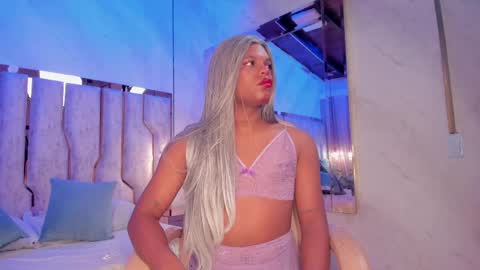 ariana_grande233 online show from 03.28.26