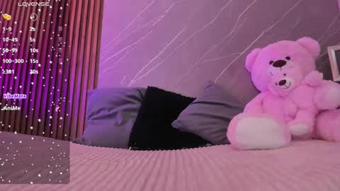 Ariana online show from 11.21.25