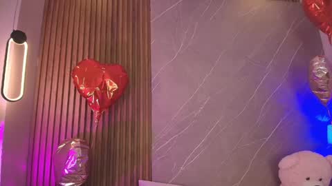 Ariana online show from 04.10.26