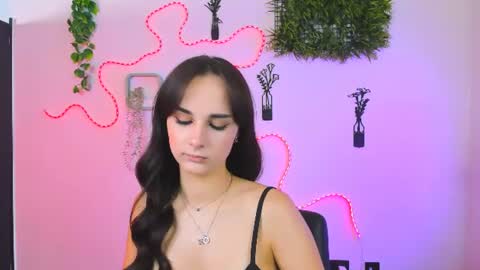 Snapshot of ariana_ross7 chatting on 07.16.26 ariana_ross7 online show from 07.16.26