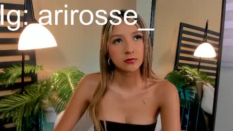 Snapshot of ariana_rosse__ chatting on 06.17.26 Ariana online show from 06.17.26