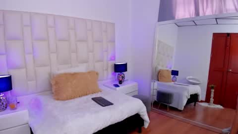  ariana  online show from 02.05.25