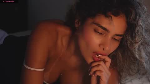 Snapshot of ariana_valdirii chatting on 09.10.25 cristina online show from 09.10.25