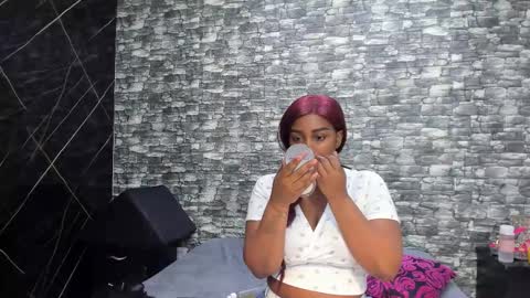 Ariana online show from 10.18.25