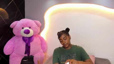 Snapshot of arianaablack chatting on 06.23.26 Ariana online show from 06.23.26