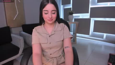 ARIANA MONROE online show from 10.09.25