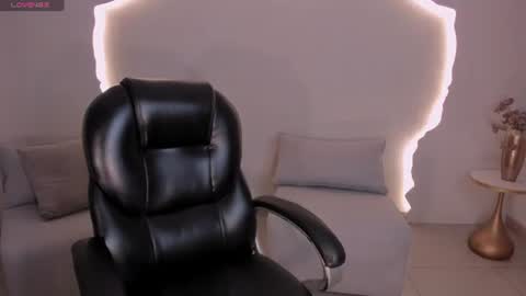 Snapshot of ariananova chatting on 07.03.26 Your Girl online show from 07.03.26