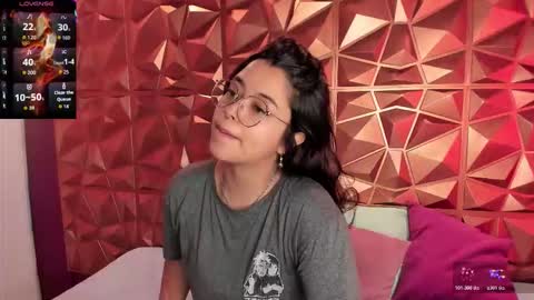 Snapshot of arianapierce chatting on 10.19.25 arianapierce online show from 10.19.25