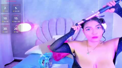 Snapshot of arianarougee chatting on 07.19.26 ArianaRougee online show from 07.19.26