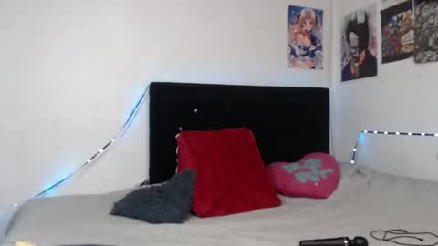 help me 100 hands up my OF is Free  online show from 01.23.25