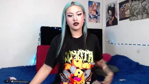 help me 100 hands up my OF is Free  online show from 02.23.25