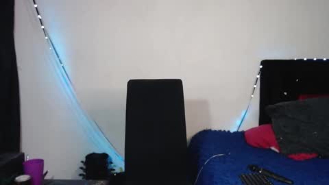 help me 100 hands up my OF is Free  online show from 02.28.25