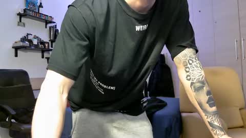 Banana online show from 02.18.25