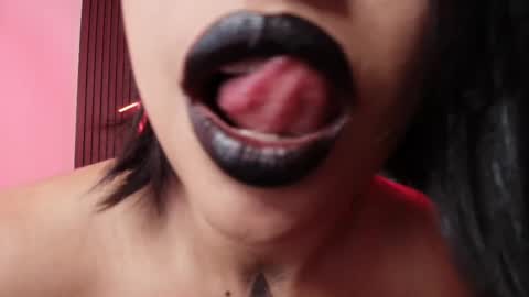 Snapshot of arianna__smith_ chatting on 09.18.25 Arianna online show from 09.18.25