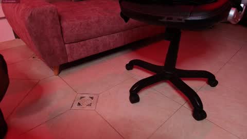 Snapshot of arianna__smith_ chatting on 10.14.25 Arianna online show from 10.14.25