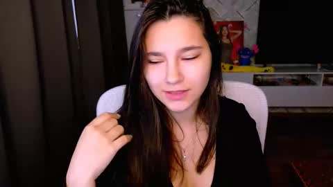 Snapshot of arianna_grend chatting on 10.19.25 Arianna online show from 10.19.25