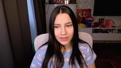 Snapshot of arianna_grend chatting on 12.23.25 Arianna online show from 12.23.25