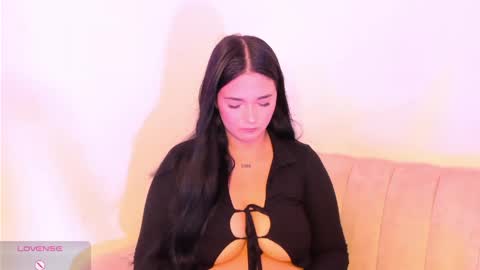 Snapshot of ariannadawson chatting on 05.23.26 Arianna Dawson online show from 05.23.26