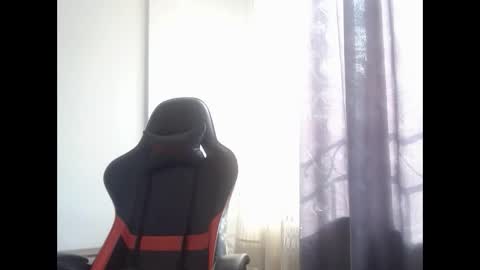 ariannaloovel online show from 02.06.25