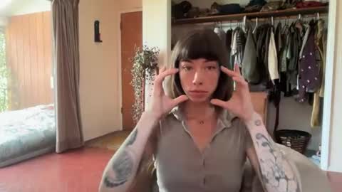 Snapshot of ariarose_xx chatting on 07.10.26 Aria online show from 07.10.26
