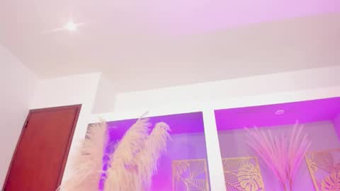 Snapshot of ariarusso_ chatting on 12.17.25 ariarusso_ online show from 12.17.25