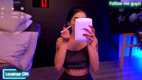 Aria  online show from 09.25.25