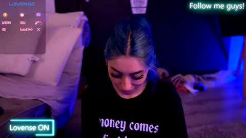 Aria  online show from 10.21.25