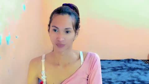 Snapshot of ariba_aribats chatting on 12.24.24 VAL online show from 12.24.24