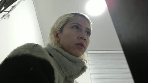 Snapshot of aribunnie chatting on 09.19.25 Ari Bunnie  online show from 09.19.25