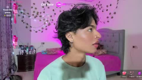 Snapshot of ariel_adan chatting on 10.12.25 ariel_adan online show from 10.12.25
