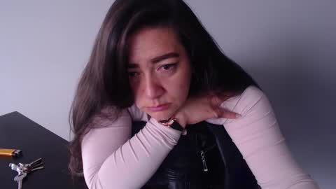 Arielle online show from 12.03.24