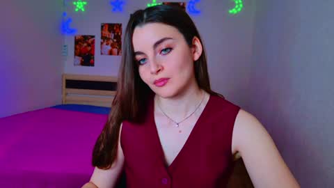 arielstonks_lovee online show from 12.12.24