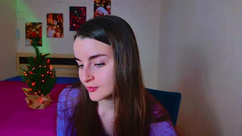 arielstonks_lovee online show from 12.18.24