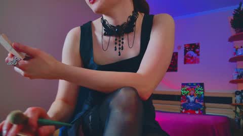 arielstonks_lovee online show from 01.09.25