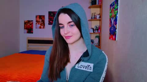 arielstonks_lovee online show from 03.04.25