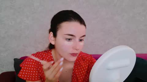 arielstonks_lovee online show from 11.07.25
