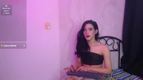arielsweett_ online show from 09.25.25