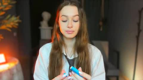 arielsykes online show from 11.13.25