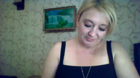 Snapshot of arielxloveresss chatting on 09.12.25 ArielXLoveresss online show from 09.12.25