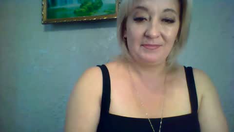 Snapshot of arielxloveresss chatting on 09.26.25 ArielXLoveresss online show from 09.26.25