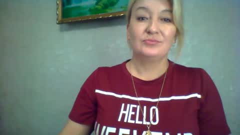 Snapshot of arielxloveresss chatting on 10.13.25 ArielXLoveresss online show from 10.13.25